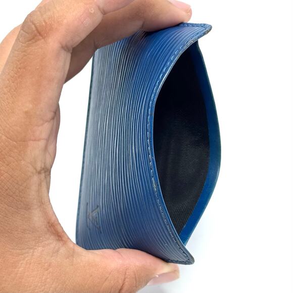 Louis Vuitton Blue Cardholder Wallet - Picture 3 of 10